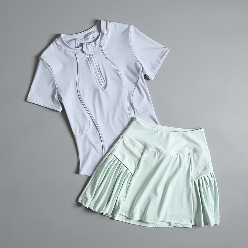 Running sports suit for women  - Badminton Court 评论和价格